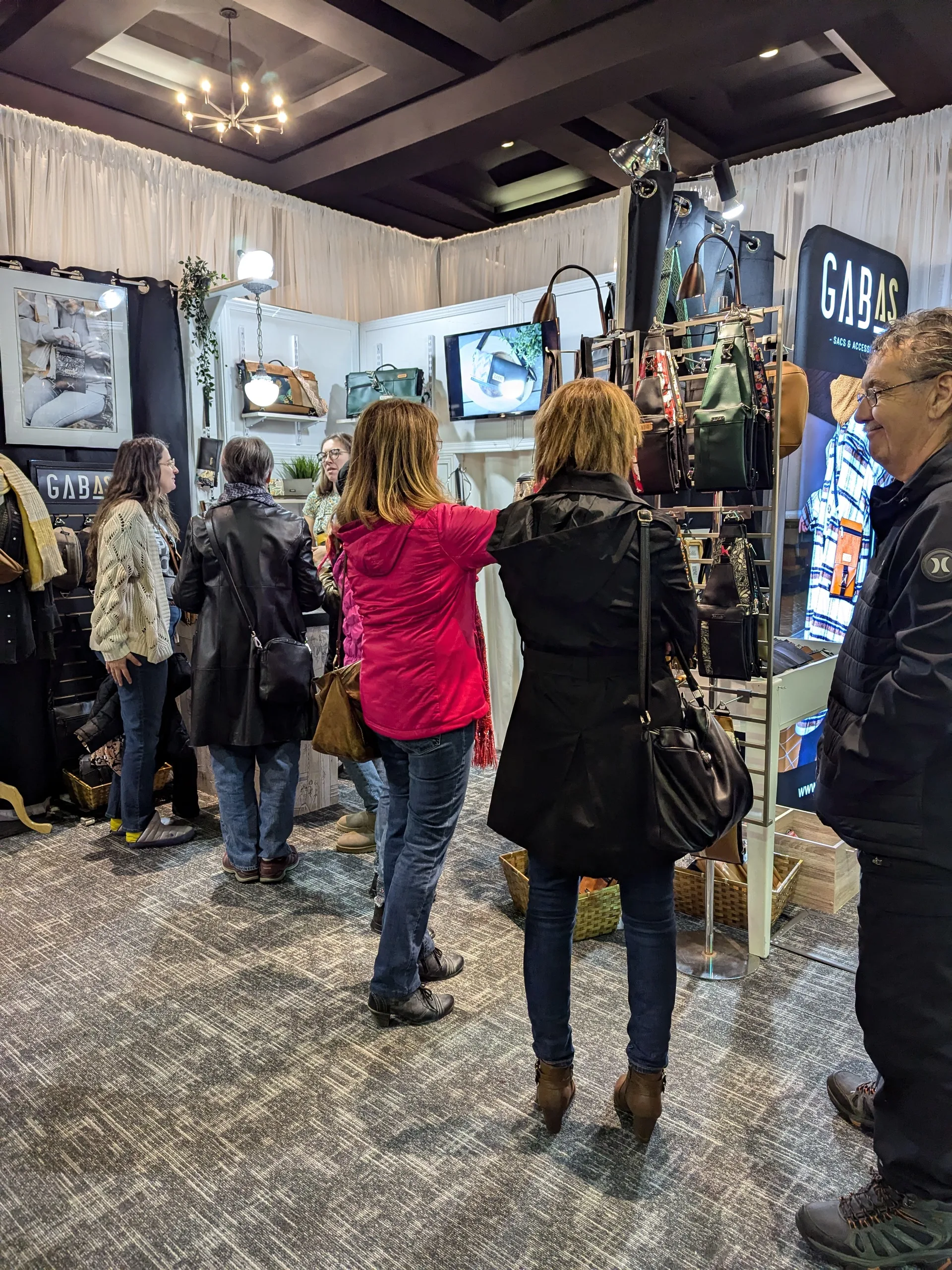 PXL 20241108 164441478